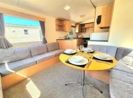 Cherry, 2 Bed, 6 Berth With Electric Panel Heaters 70724C