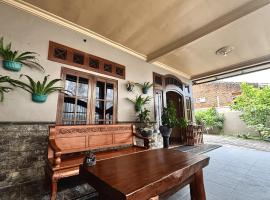 Good Feeling Ijen Banyuwangi, hostel in Banyuwangi