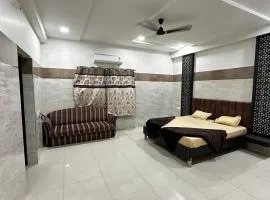 Hotel Shri Hari