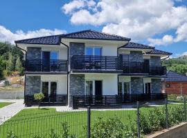 Apartmani Luna, Borsko jezero, hotel com estacionamento em Bor