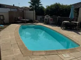 Villa climatisé avec Piscine, proche de la mer