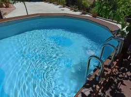 Casas Cueva con piscina y barbacoa