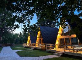 Piece Of Heaven, отель в городе Siseştii de Sus