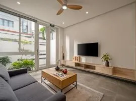 Beachside House - Near My Khe Beach & City Center by The Key