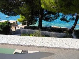 Sea breeze Apartments with boat Anchorage