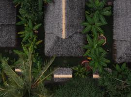 Beachside Villa with Private Pool - Kalima Villas: Catangnan şehrinde bir kul&uuml;be