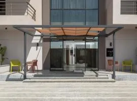 Livingville East Aparthotel
