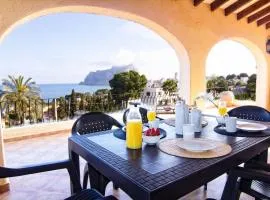 Villa Bassetes. Piscina Privada frente al mar