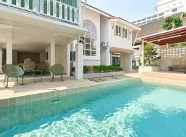 Luxury Pool Villa in the Heart of the Chiang Mai