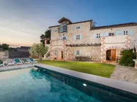 Villa Lamija by Villsy