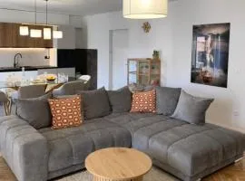 Luxury Apartment Ivo with Jacuzzi near the beach