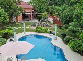 RedDoorz near RSD Idaman Banjarbaru Syariah, hotel near Syamsudin Noor International Airport - BDJ, Banjarbaru