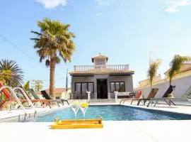 La Casa Gris Boutique Home