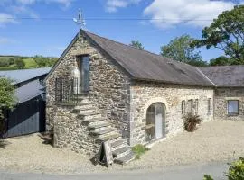 Cartws at Pentrecelyn - styilish barn conversion with large kitchen and outdoor space