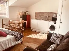 Love Cottage