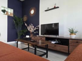 Townhouse for 5 between Paris & Disney, хотел в Понто-Комбо