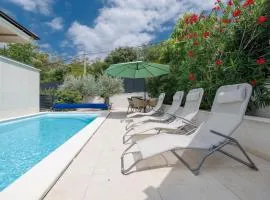 Lulani Soline Pool Apartment