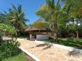 Diani Papaya luxury homes, hotel in Diani Beach