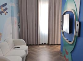 Hermanos Apartment 110, hotel di Shëngjin