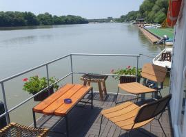 V&iacute;zih&aacute;z Szeged, rannahotell sihtkohas Szeged