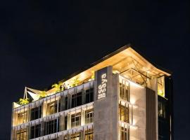 SeSaya Poshtel & Bistro - Colombo's Newest and Finest Poshtel Dorms and Rooms, hostal en Colombo