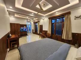 TMH - The Morel House