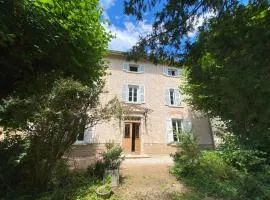 Le Clos 1003