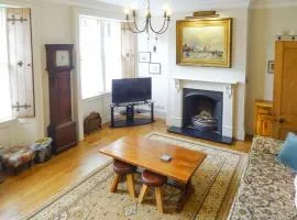 Hallgarth House