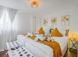 VinhMinh Homes 1 - Urlaub, Business, Zentral, Radreisen, Parkplatz & Fahrrad Garage, WLAN