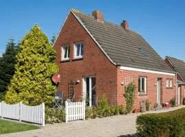 Ferienhaus In Schwittersum Mit Großem Garten Und Panoramablick