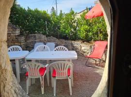 Les gardiens d'antan, hotel in Béru