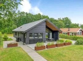 Luxury Lake House With Activities For All