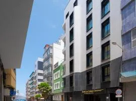 Hotel LIVVO La Escarlata