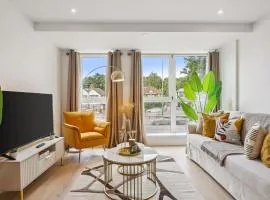 Apartment in Wimbledon with Cinema, Gym, Game Room! Upto 30 Percent OFF