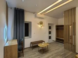 Sunset Boulevard Rooms
