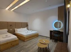 Sunset Boulevard Rooms