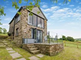 Peeb’s Palace at Tanpits Farm