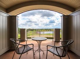 The Glen Club, hotel v destinaci Glenview