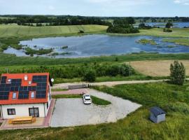 Pęglity jezioro, caba&ntilde;a en Gietrzwałd