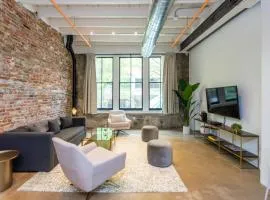 Inventors Loft Luxury Upscale Quiet Two Bedroom