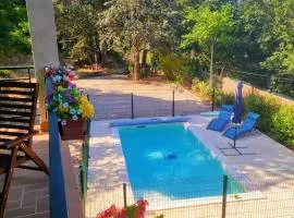 Maison confortable à Ansouis dans Le Luberon