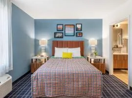 Uptown Suites Extended Stay Tampa FL - Riverview