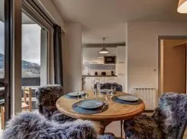 Apartment with balconies at the foot of the slopes