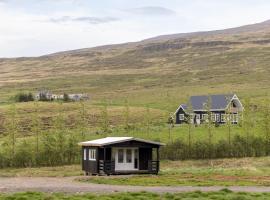 Lundur 2 Cozy Cabin in Hörgársveit, chata v destinaci Akureyri