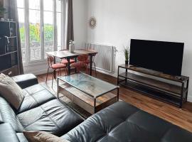 Appartement lumineux et spacieux avec 2 chambres, ξενοδοχείο σε Alfortville