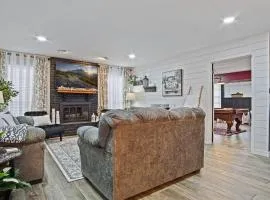 Spacious Ou Hideaway Hot Tub Pool Table