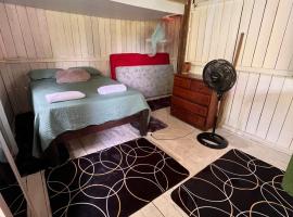 Casa Anahata, hotel v destinaci Algodoal