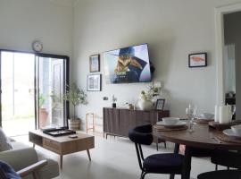 Escapehaven Villa, Peaceful Stay Near Ocho Rios Beaches, hotel v mestu Boscobel