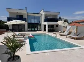 Villa Lustria