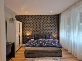 Zentroom studio apartment